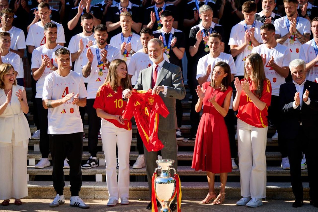 Nebunie la Madrid! Furia Roja a sărbătorit cu zeci de mii de fani trofeul câștigat la EURO 2024_6
