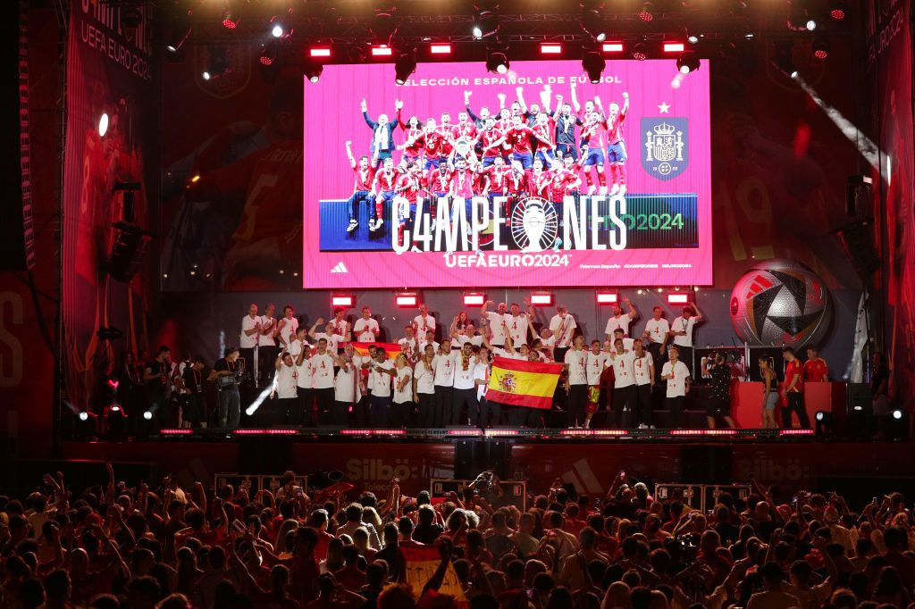 Nebunie la Madrid! Furia Roja a sărbătorit cu zeci de mii de fani trofeul c&acirc;știgat la EURO 2024