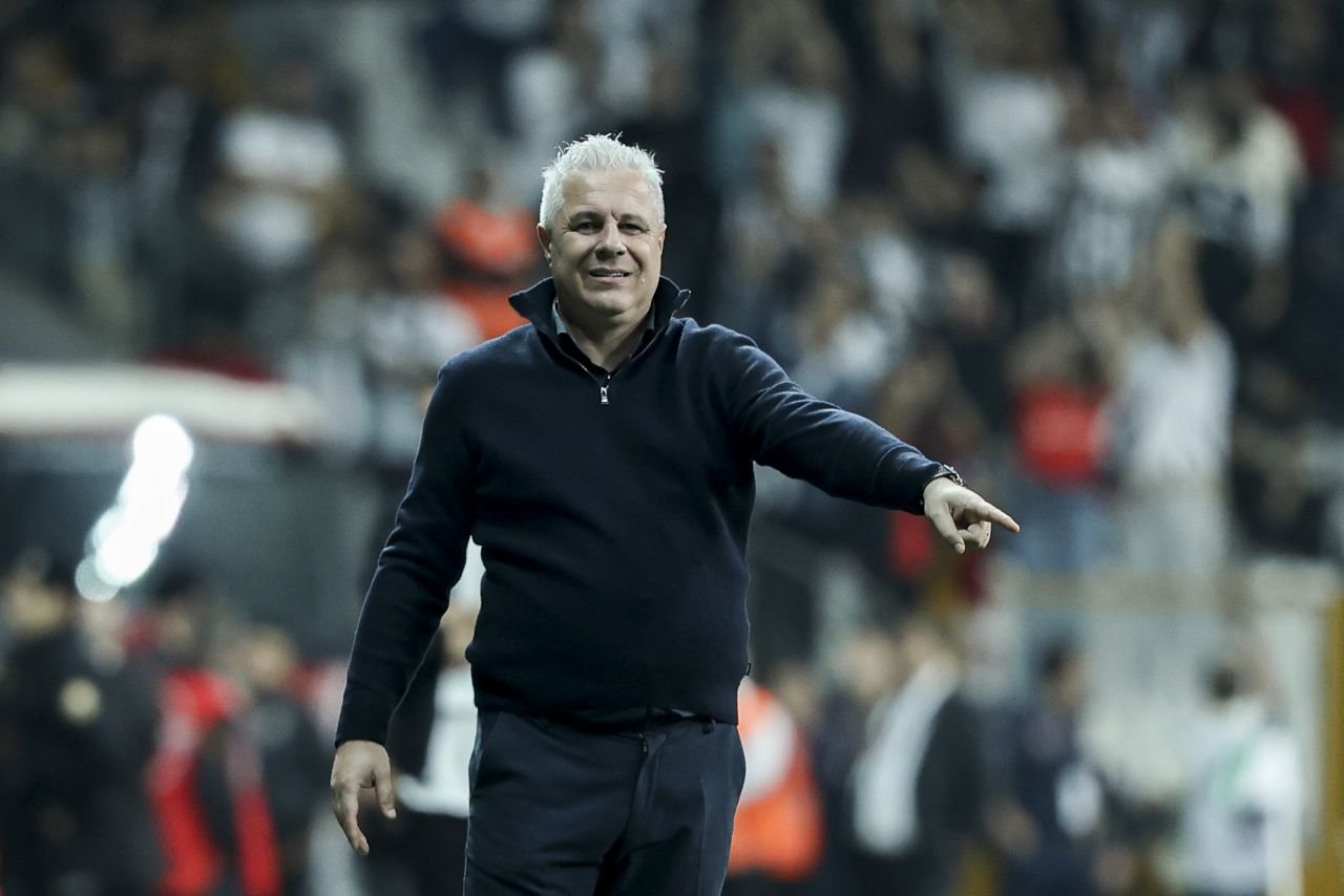 Nu știu dacă el face transferurile . Neil Lennon nu a scăpat de ironiile lui Marius Șumudică