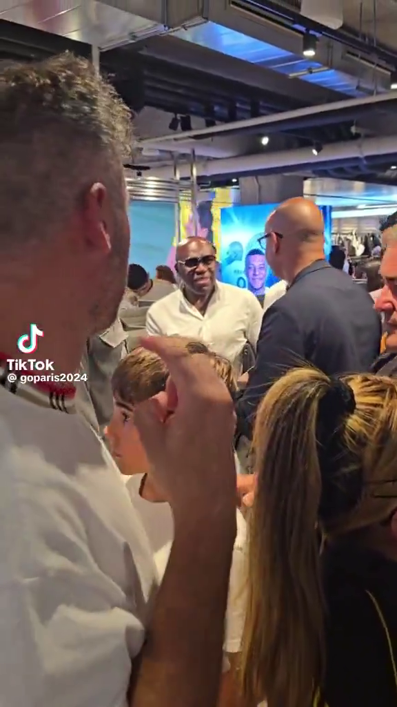 I-a băgat în faliment! Ce a făcut tatăl lui Kylian Mbappe, după prezentarea fiului său la Real Madrid_2