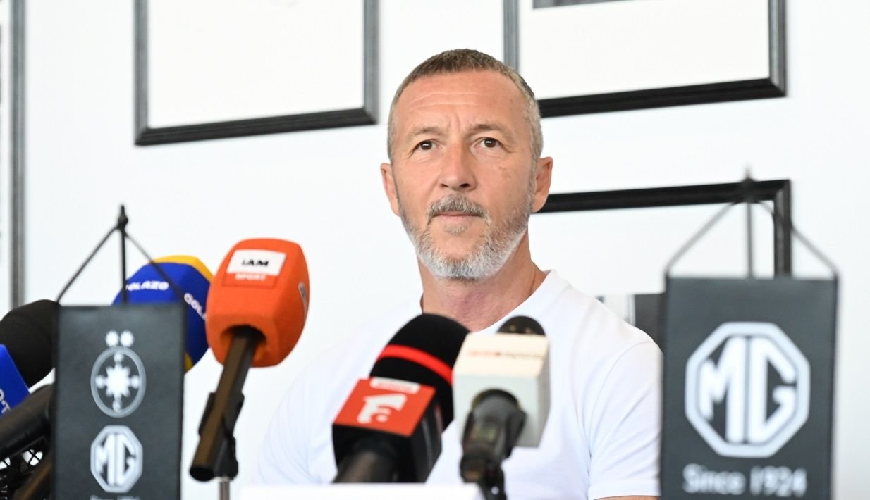 Mihai Stoica &icirc;l contrazice pe Becali: Se face o mare confuzie, Gigi a căzut &icirc;n capcană!