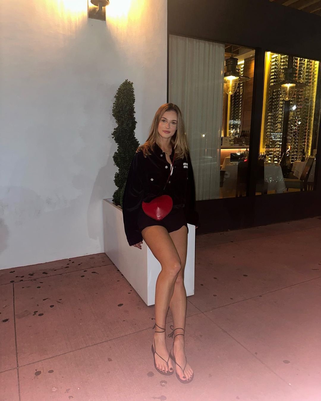 „Copii fericiți” Jannik Sinner și Anna Kalinskaya, pozați împreună în vacanță, în Sardinia_7