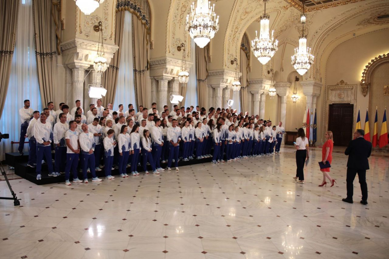 Căldura președintelui i-a sufocat pe sportivi. De ce li s-au tăiat picioarele olimpicilor care s-au întâlnit cu Klaus Iohannis_3