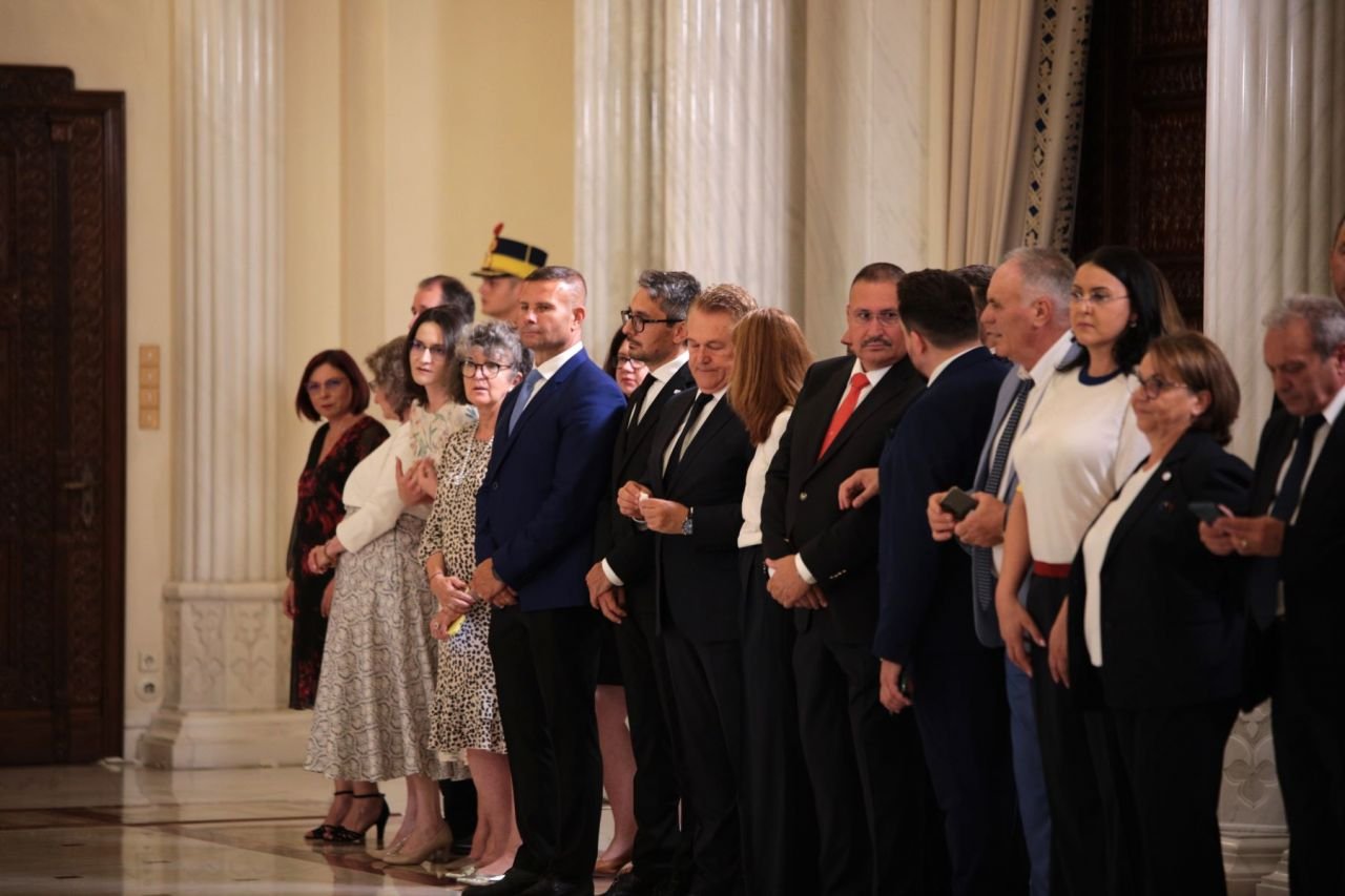 Căldura președintelui i-a sufocat pe sportivi. De ce li s-au tăiat picioarele olimpicilor care s-au întâlnit cu Klaus Iohannis_4
