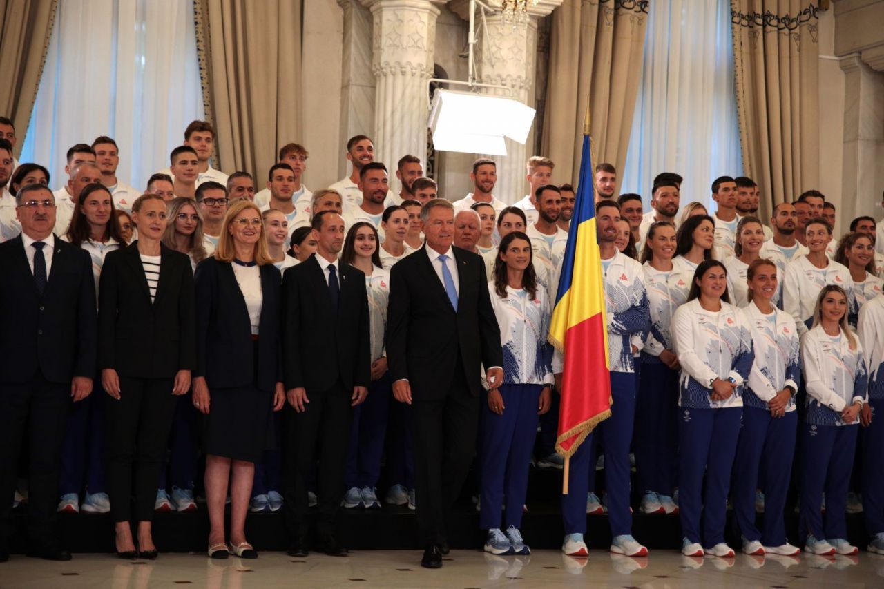 Căldura președintelui i-a sufocat pe sportivi. De ce li s-au tăiat picioarele olimpicilor care s-au întâlnit cu Klaus Iohannis_21