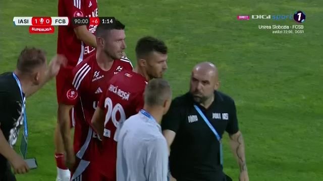 Aproape de bătaie la Poli Iași - FC Botoșani! Tony, îmbrâncit de Țigănașu, care a fost iertat de eliminare_13