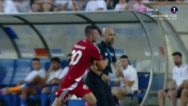 Aproape de bătaie la Poli Iași - FC Botoșani! Tony, îmbrâncit de Țigănașu, care a fost iertat de eliminare_18