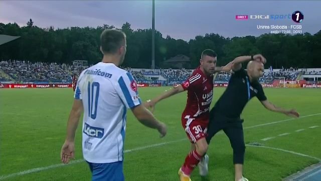 Aproape de bătaie la Poli Iași - FC Botoșani! Tony, îmbrâncit de Țigănașu, care a fost iertat de eliminare_20