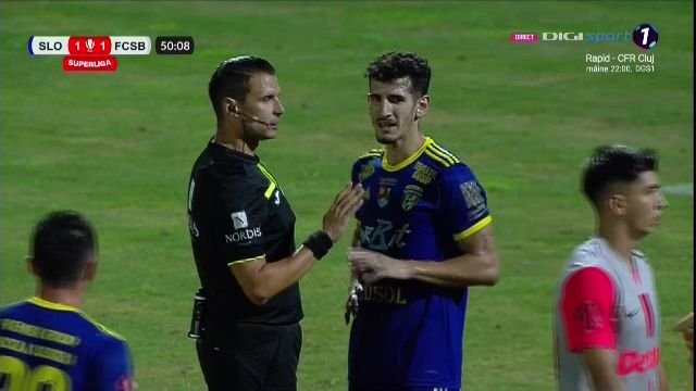 A fost sau nu penalty pentru FCSB? Experții au căzut de acord după meciul cu Unirea Slobozia_2