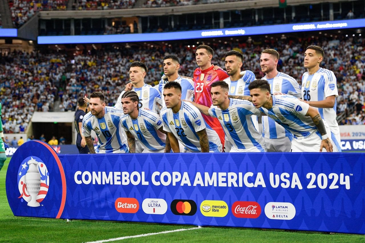 Lovitură pentru starul Argentinei! După derapajul la adresa jucătorilor francezi, instanța l-a găsit vinovat