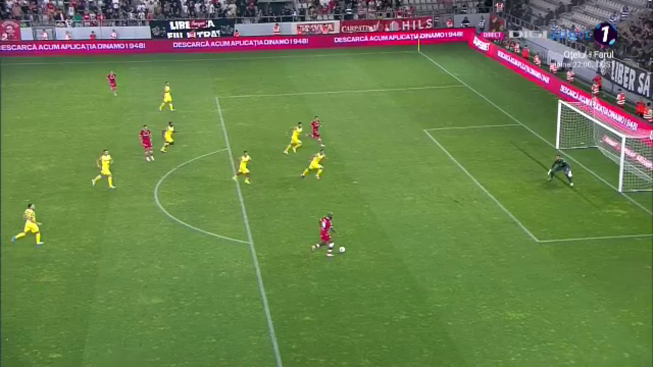 A rupt plasa! Gol superb marcat de Hakim Abdallah în Dinamo - Petrolul_3