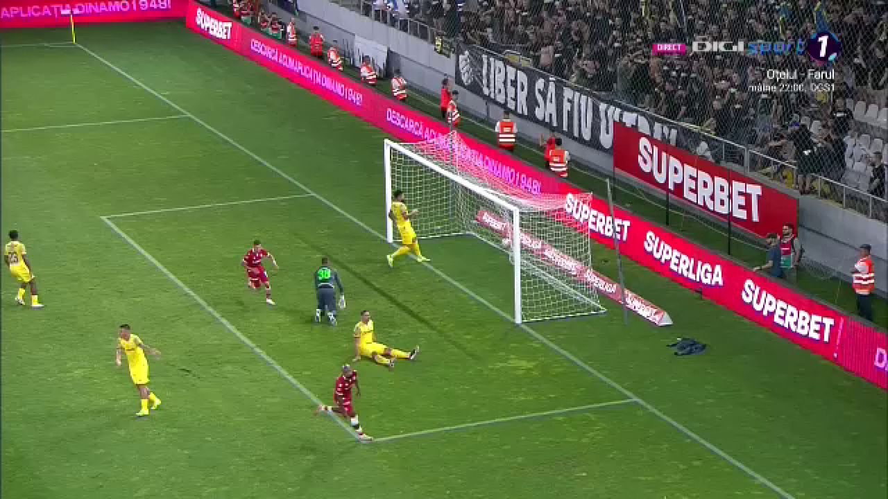 A rupt plasa! Gol superb marcat de Hakim Abdallah în Dinamo - Petrolul_10