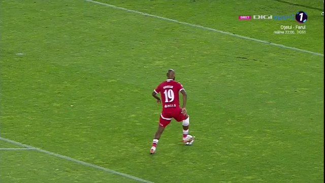 A rupt plasa! Gol superb marcat de Hakim Abdallah în Dinamo - Petrolul_12
