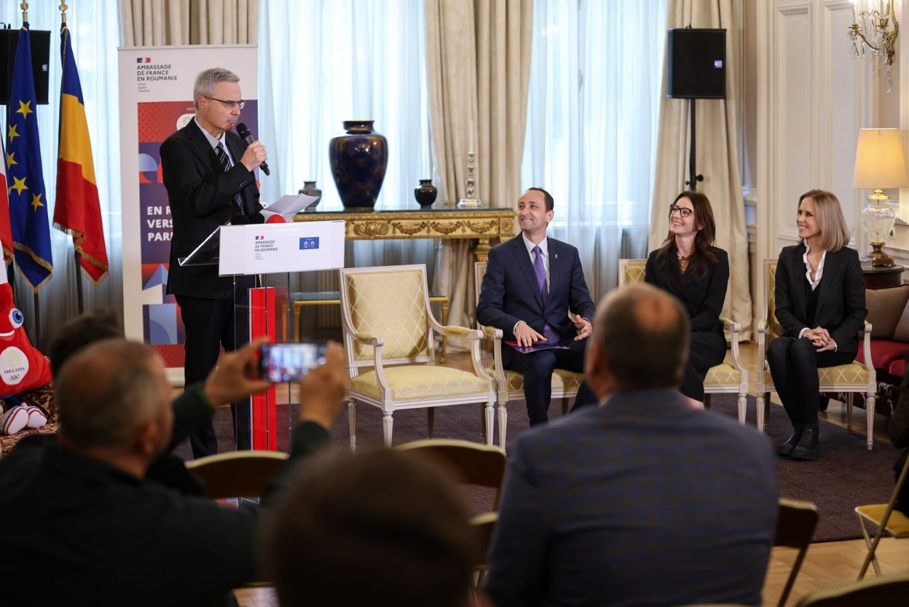 Ambasadorul Franței în România: 