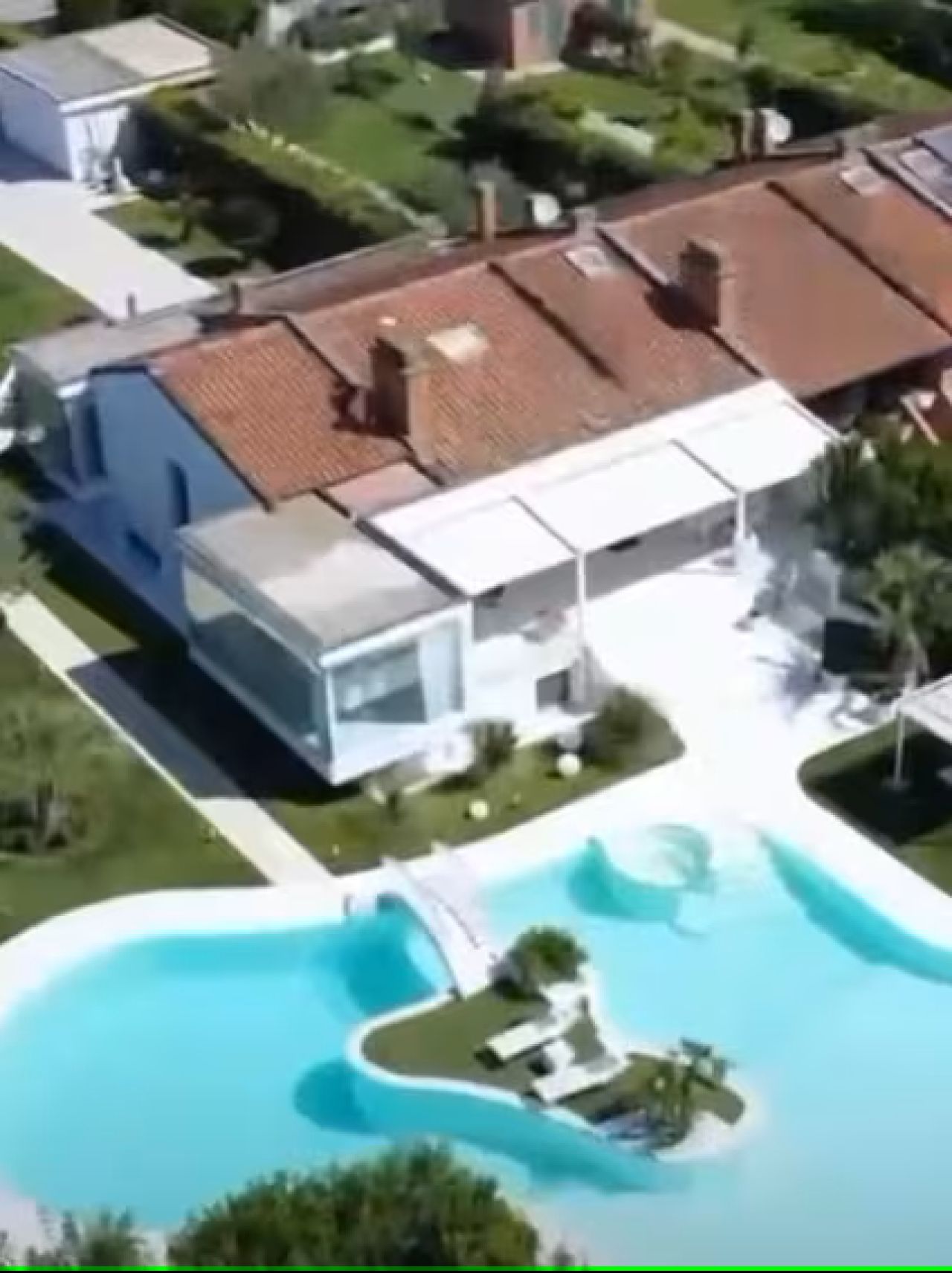 Fostul portar al Romei își pune în vânzare vila de vis din Casal Palocco! Suma uriașă pe care o cere_4