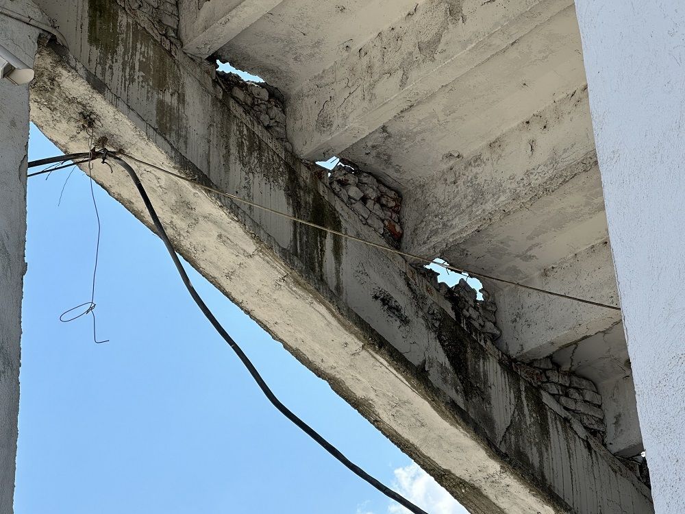 Imagini dezolante. Un stadion simbolic al României se dezintegrează în așteptarea renovării_8