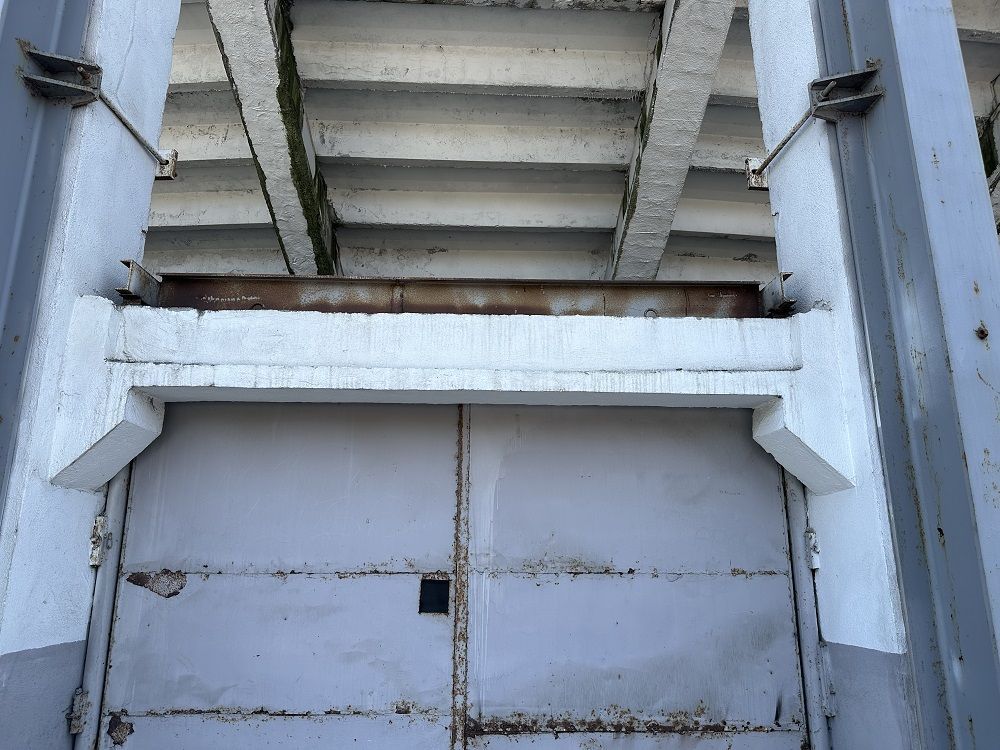 Imagini dezolante. Un stadion simbolic al României se dezintegrează în așteptarea renovării_13