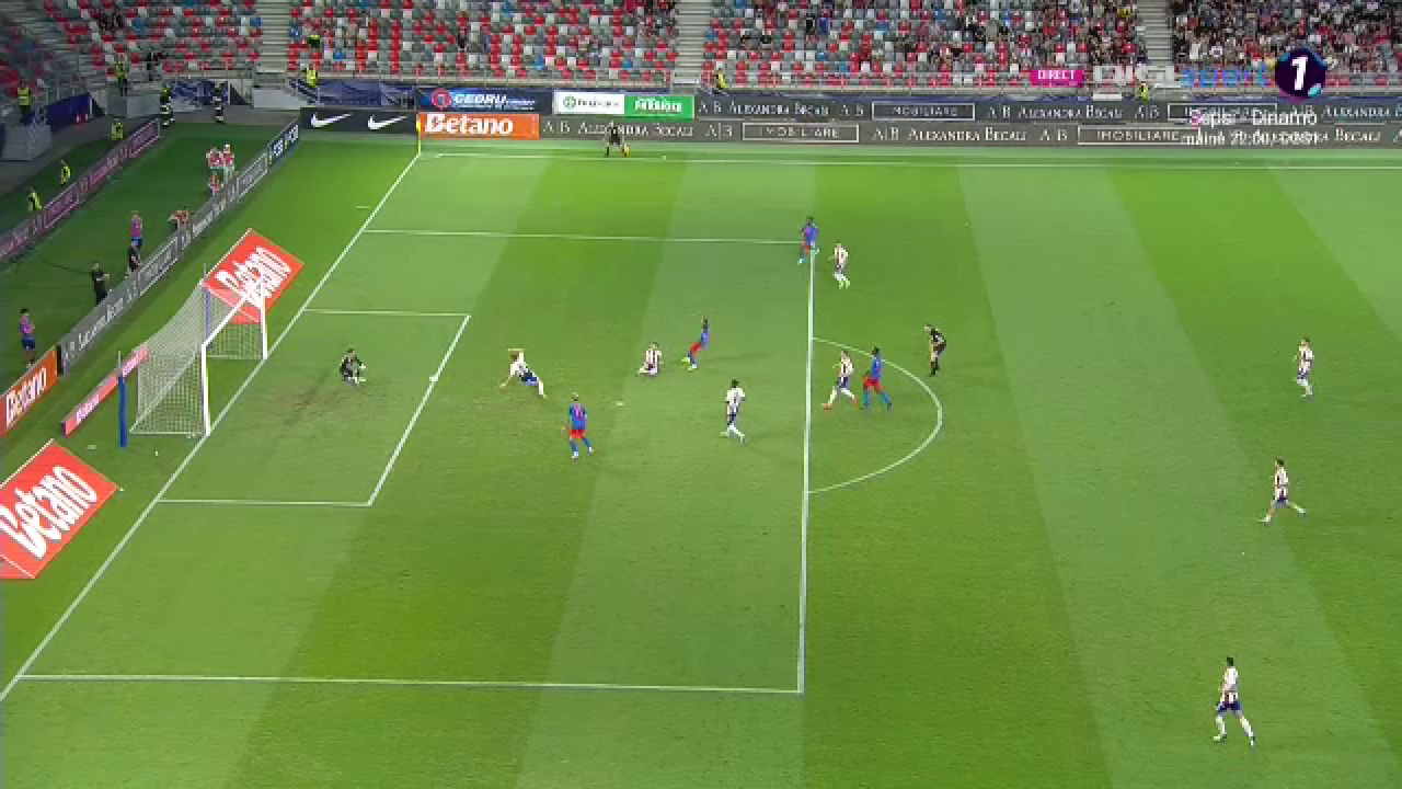 Ratarea sezonului?! David Miculescu a zguduit bara din câțiva metri în FCSB - Oțelul_6