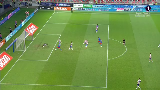 Ratarea sezonului?! David Miculescu a zguduit bara din câțiva metri în FCSB - Oțelul_11
