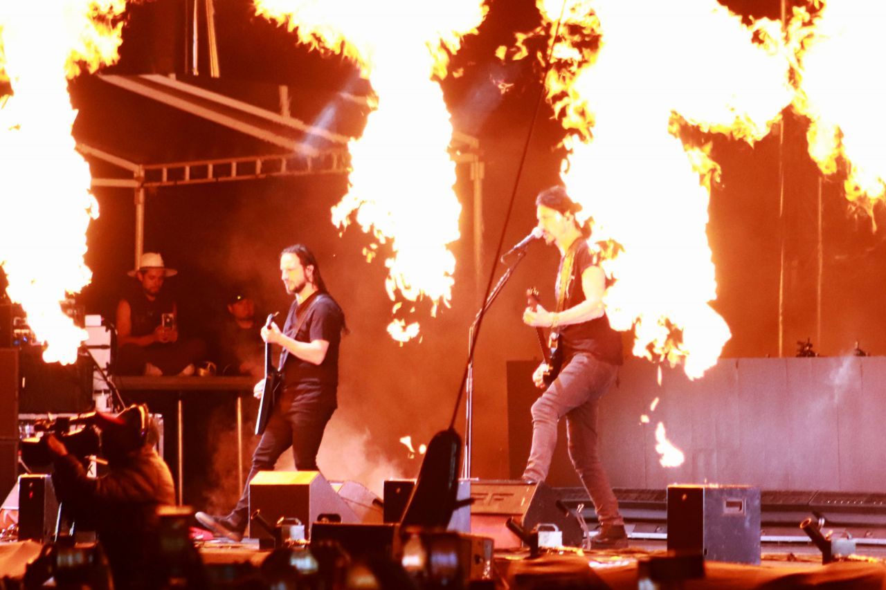 Trupa de death metal din Franța care a cântat la ceremonia de deschidere a Jocurilor Olimpice alături de o solistă de operă!_1
