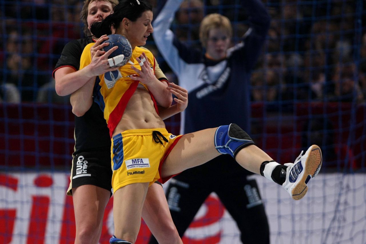 Narcisa Lecușanu, „telegramă” de la Paris: „Îmi pare rău!