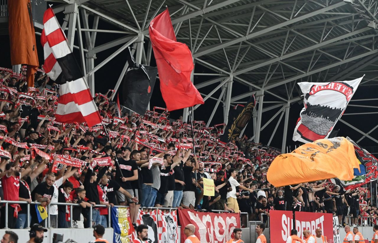 Transferuri de titlu la Dinamo! &rdquo;C&acirc;inii&rdquo; semnează cu un jucător de la Copa America