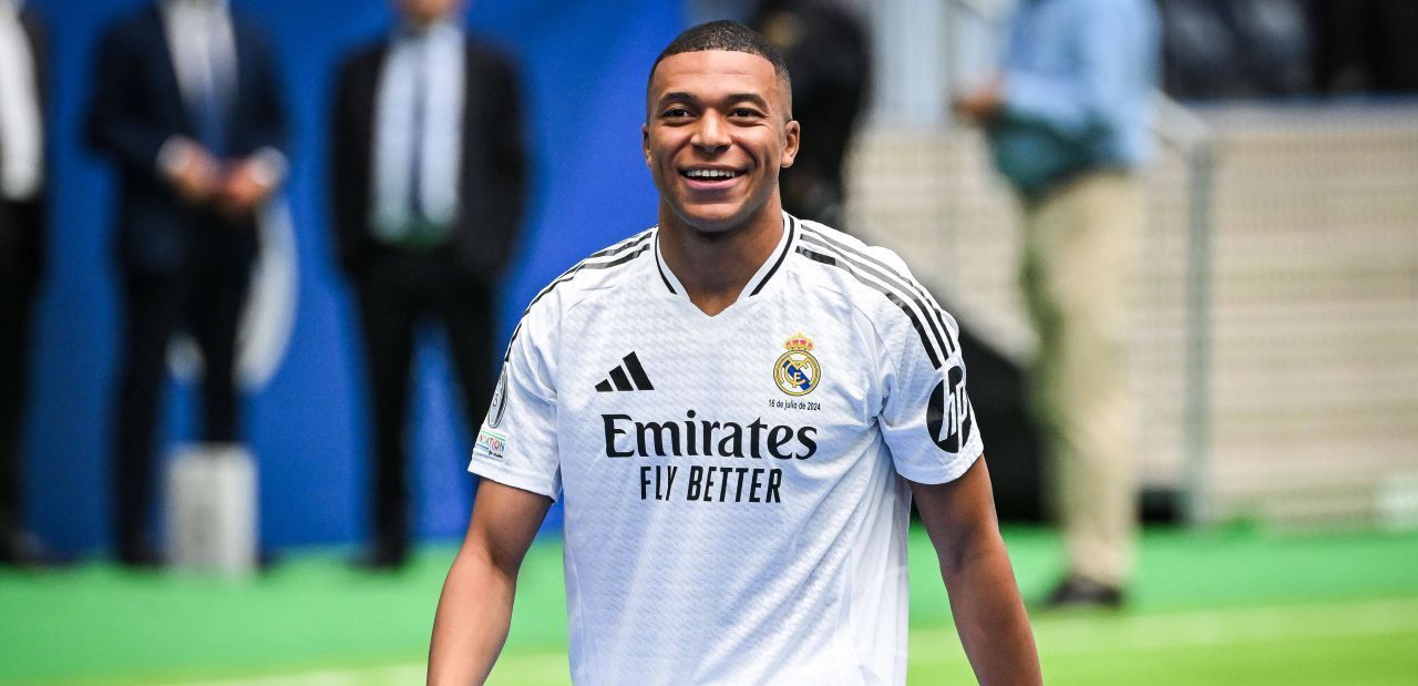 Mbappe nu are permis de conducere, dar a primit o mașină de lux din partea lui Real Madrid. Prinde suta în 3,7 secunde_1