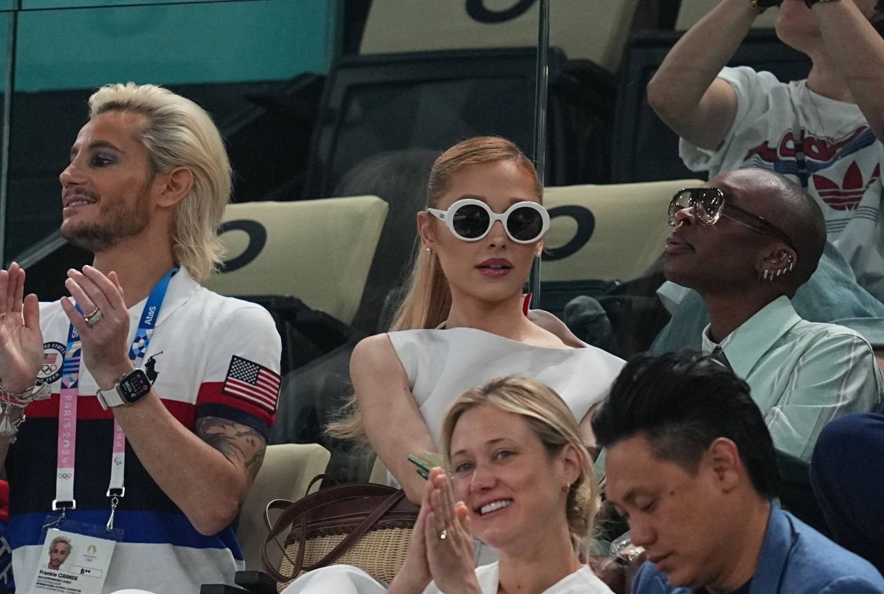 Ariana Grande le-a văzut pe românce strălucind la gimnastică artistică! Cântăreața a fost prezentă pe ”Bercy Arena” la JO 2024_2