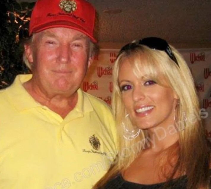 Moralistul Donald Trump, găsit vinovat în scandalul sexual cu actrița din filme pentru adulți Stormy Daniels, despre ceremonia de la JO: ”O rușine”!_2