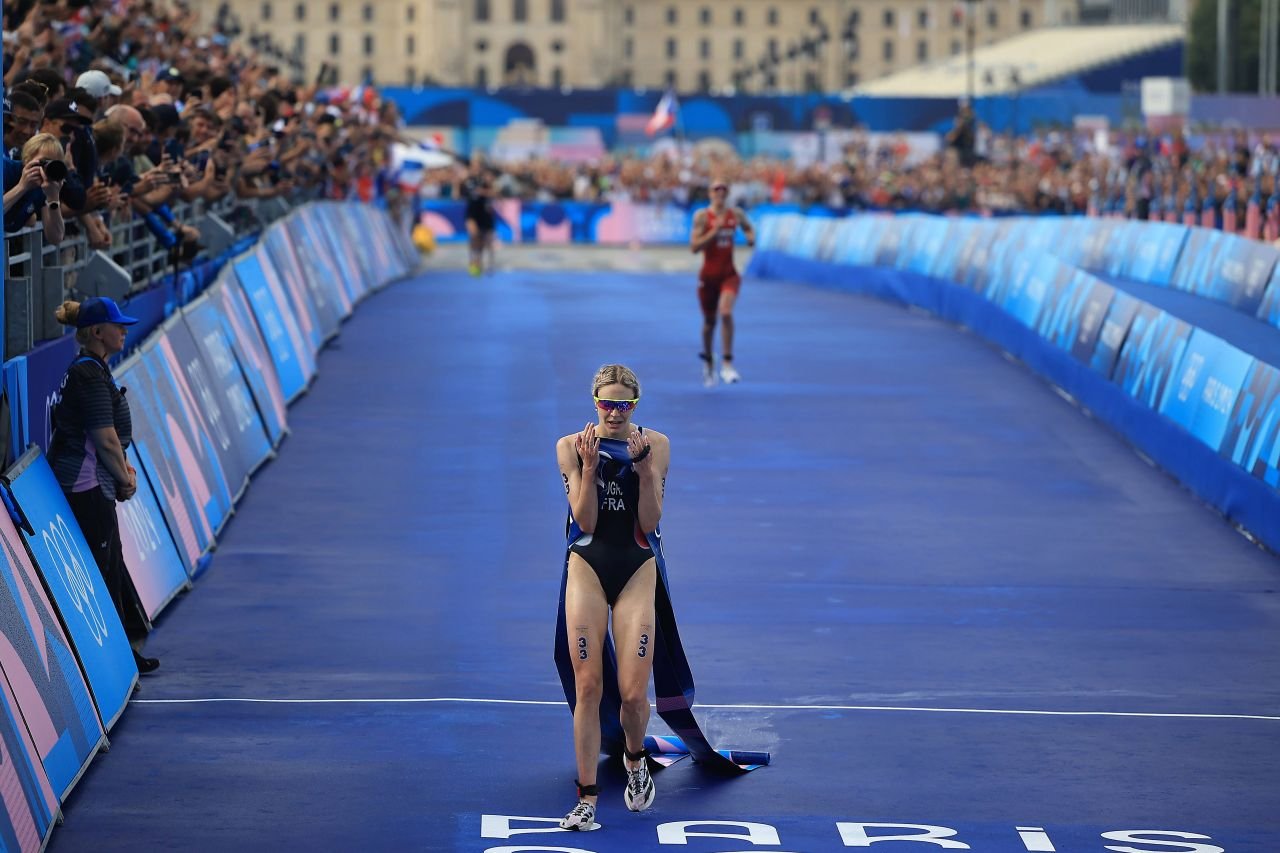 Cassandre Beaugrand, nume predestinat! Superba franțuzoaică este noua campioană olimpică la triatlon feminin_11