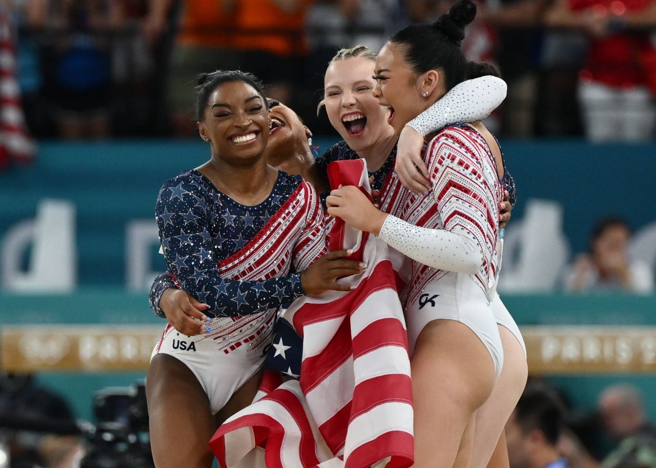 'OK, cam așa stă treaba!' Deja campioană olimpică, Simone Biles s-a enervat la Paris. Și numai ea, ci și o colegă_1