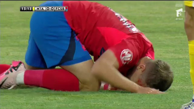 Horror! Darius Olaru, plin de sânge în Maccabi Tel Aviv - FCSB după un contact dur cu un adversar_2