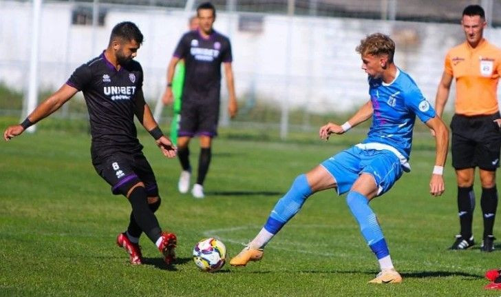 Atacantul de 1,97 metri de la CFR Cluj a plecat de la vicecampioană și a debutat deja oficial la noua echipă!