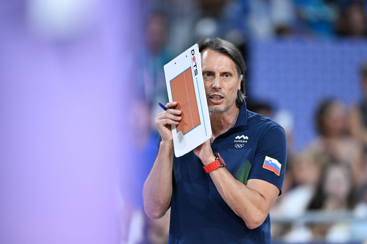 Giani Crețu și-a calificat echipa &icirc;n sferturi la Jocurile Olimpice! Slovenia a spulberat Franța