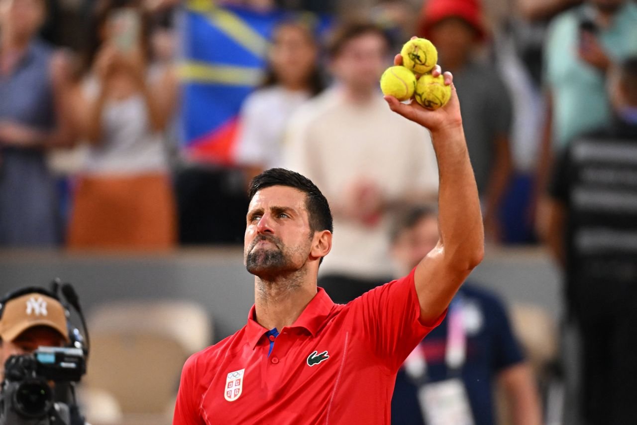 Novak Djokovic s-a prăbușit pe teren și a plâns după calificarea în finală la JO 2024! Cu cine se va bate pentru aurul olimpic_2