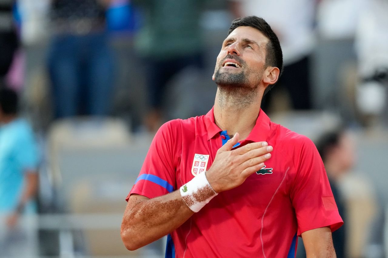 Novak Djokovic s-a prăbușit pe teren și a plâns după calificarea în finală la JO 2024! Cu cine se va bate pentru aurul olimpic_7