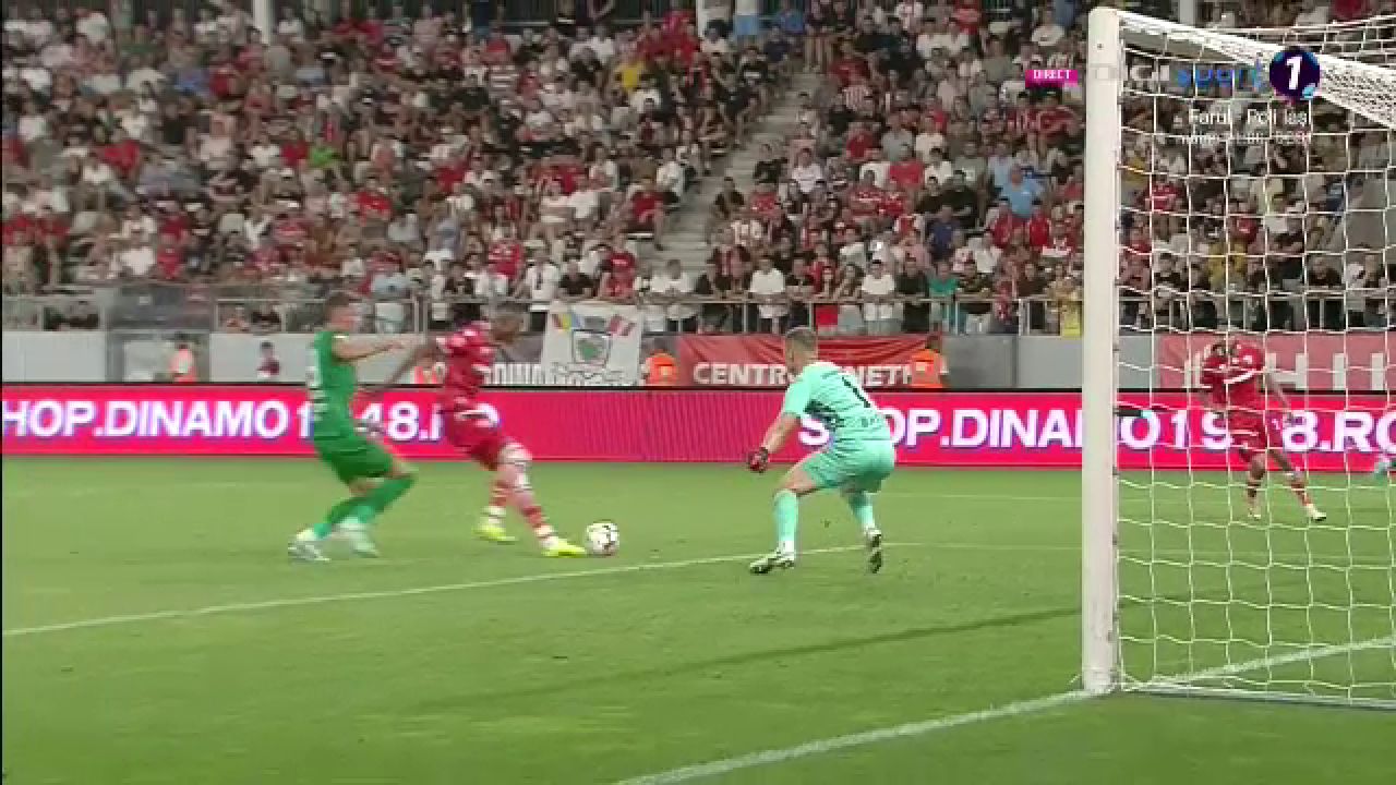 Dinamo - Gloria Buzău 4-1 |