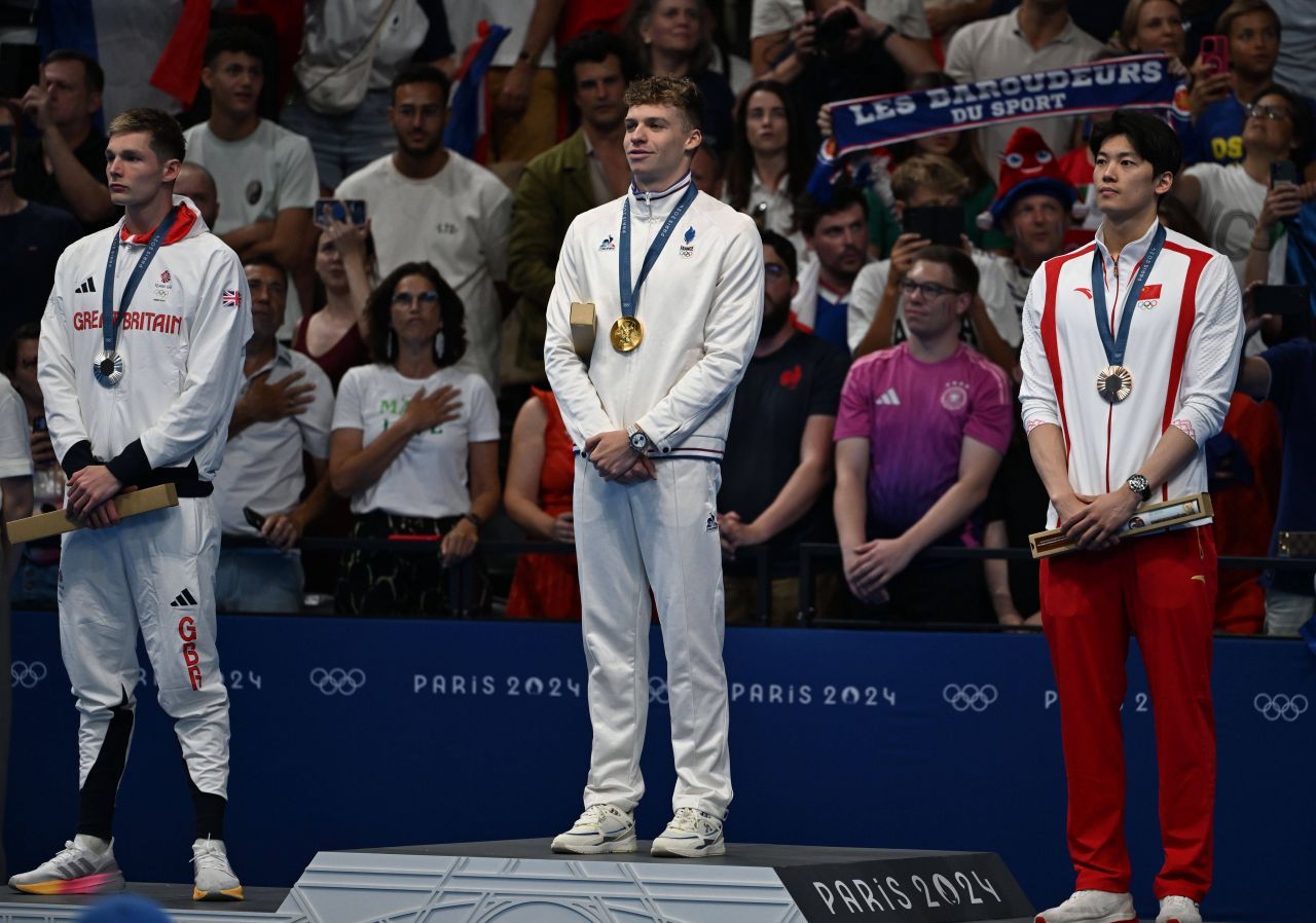 Leon Marchand este starul Jocurilor Olimpice! Înotătorul francez a ajuns la 4 medalii de aur cucerite la Paris_3