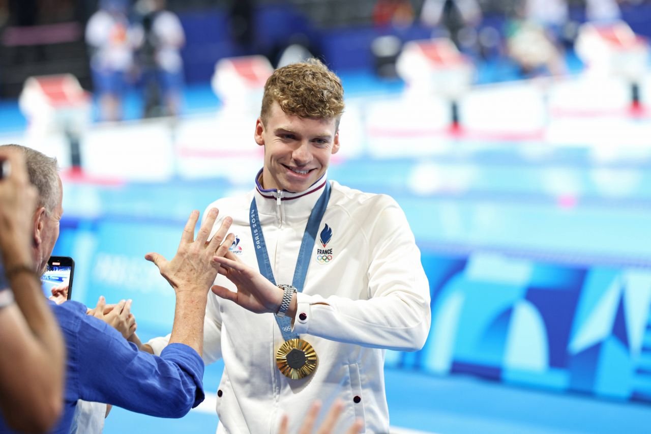 Leon Marchand este starul Jocurilor Olimpice! Înotătorul francez a ajuns la 4 medalii de aur cucerite la Paris_2