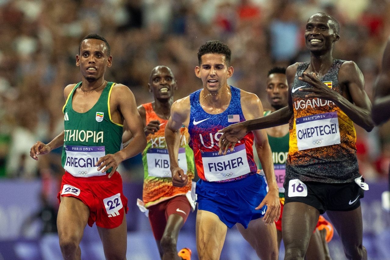 Joshua Cheptegei face legea! Triplul campion mondial și deținătorul recordului lumii a câștigat titlul la JO cu record olimpic_2