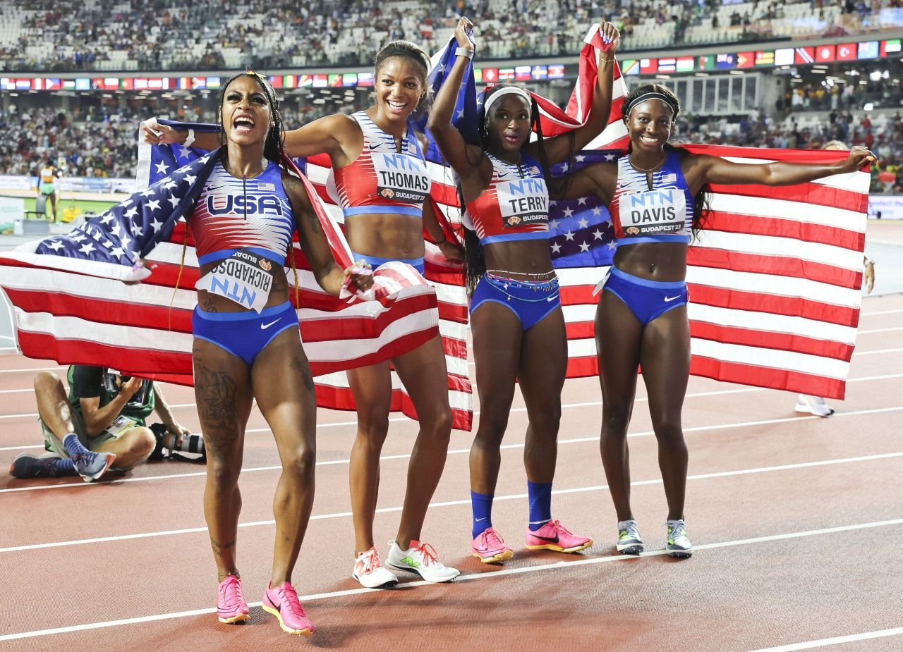 Sha'Carri Richardson, marea favorită azi la aurul olimpic de la 100 m, este o apariție! Piercing-uri și tatuaje peste tot + o suspendare pentru canabis_12