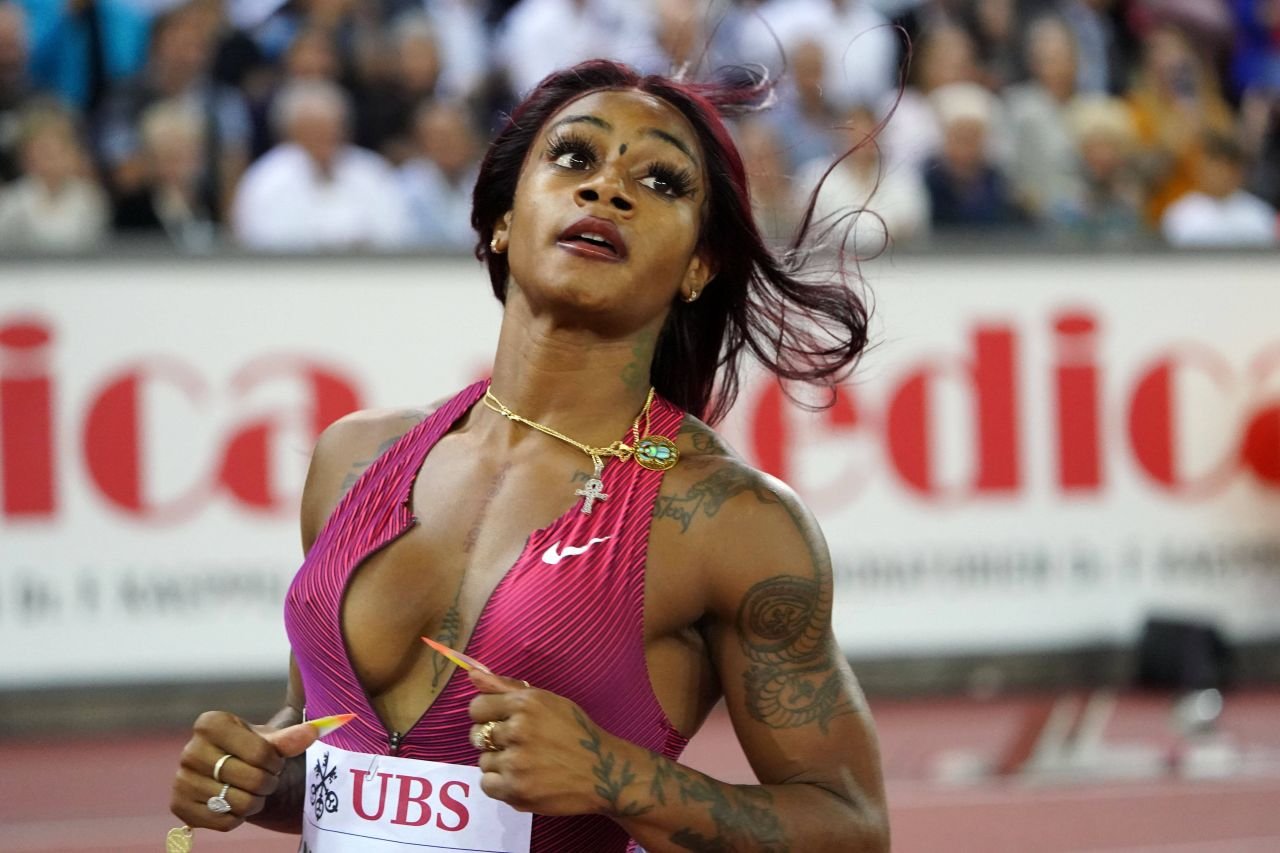Sha'Carri Richardson, marea favorită azi la aurul olimpic de la 100 m, este o apariție! Piercing-uri și tatuaje peste tot + o suspendare pentru canabis_30