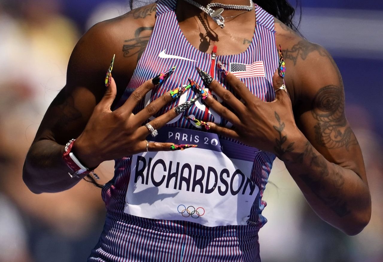 Sha'Carri Richardson, marea favorită azi la aurul olimpic de la 100 m, este o apariție! Piercing-uri și tatuaje peste tot + o suspendare pentru canabis_44