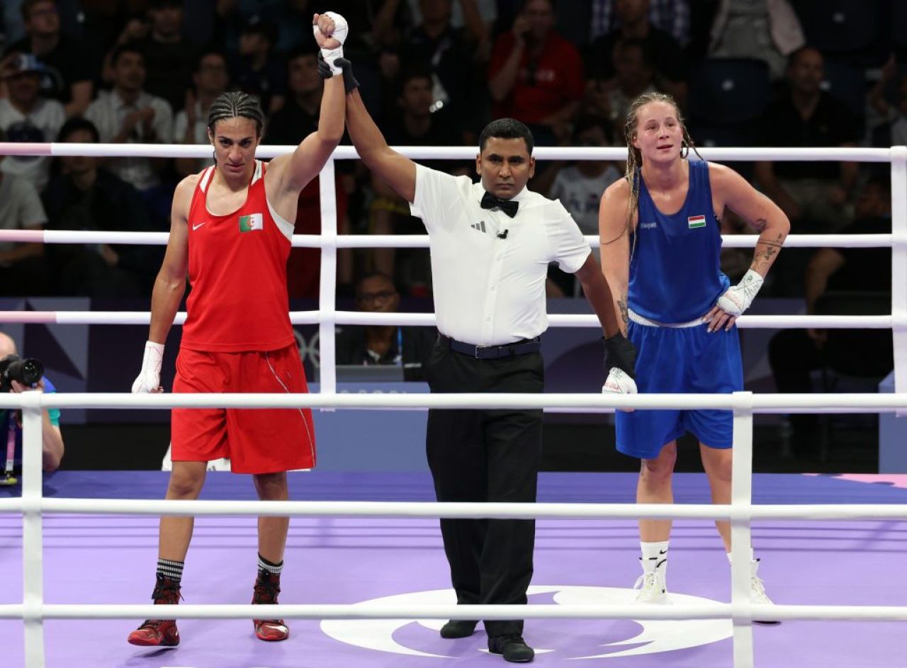 Maghiarii nu s-au abținut după ce sportiva lor a fost învinsă Imane Khelif, algerianca acuzată că ar fi bărbat_3