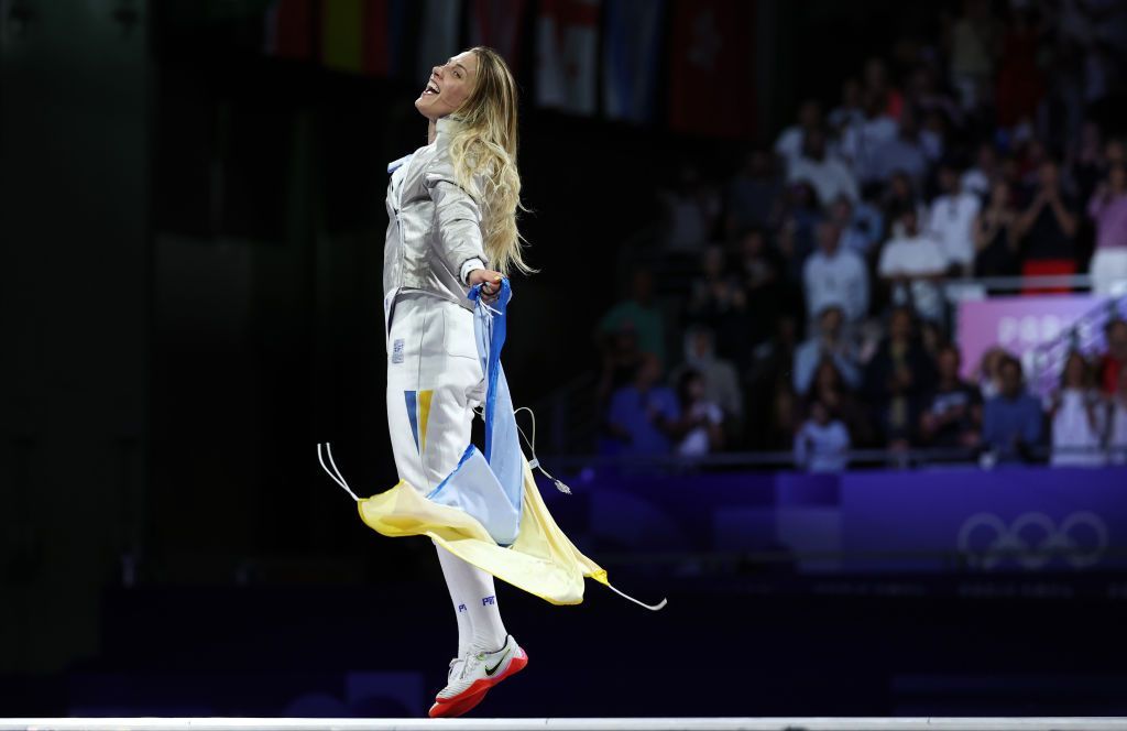 Performanță majoră pentru echipa feminină de sabie a Ucrainei! A câștigat aurul olimpic după ce a fost condusă aproape toată finala_1