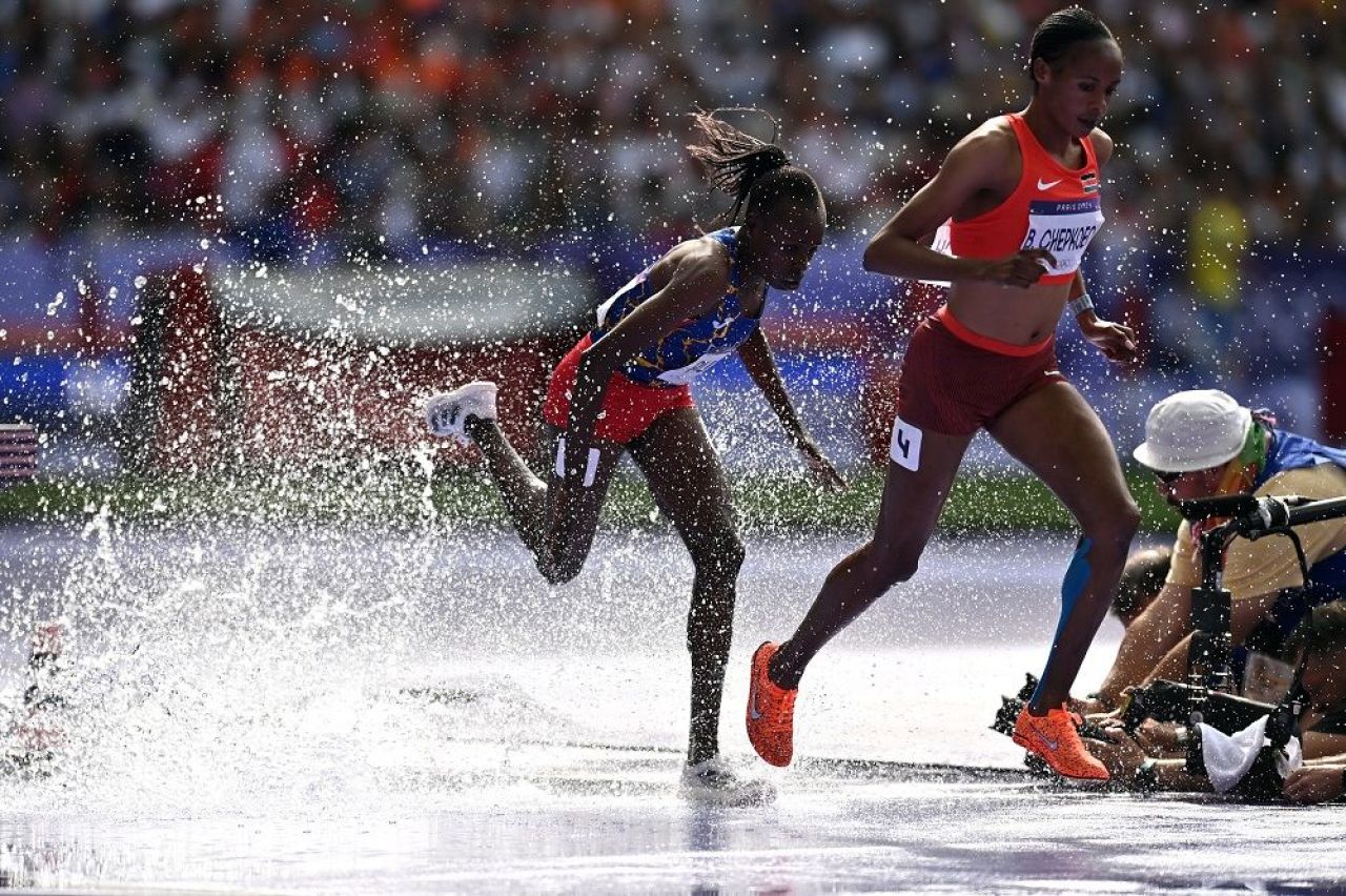 Cât ghinion! Atleta româncă Stella Rutto a explicat ce i s-a întâmplat în calificările pentru finala de la 3000 m obstacole_4