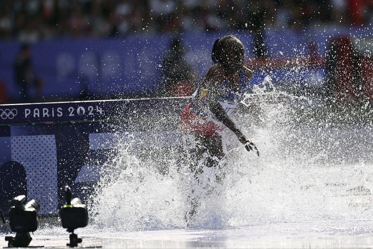 Cât ghinion! Atleta româncă Stella Rutto a explicat ce i s-a întâmplat în calificările pentru finala de la 3000 m obstacole_1