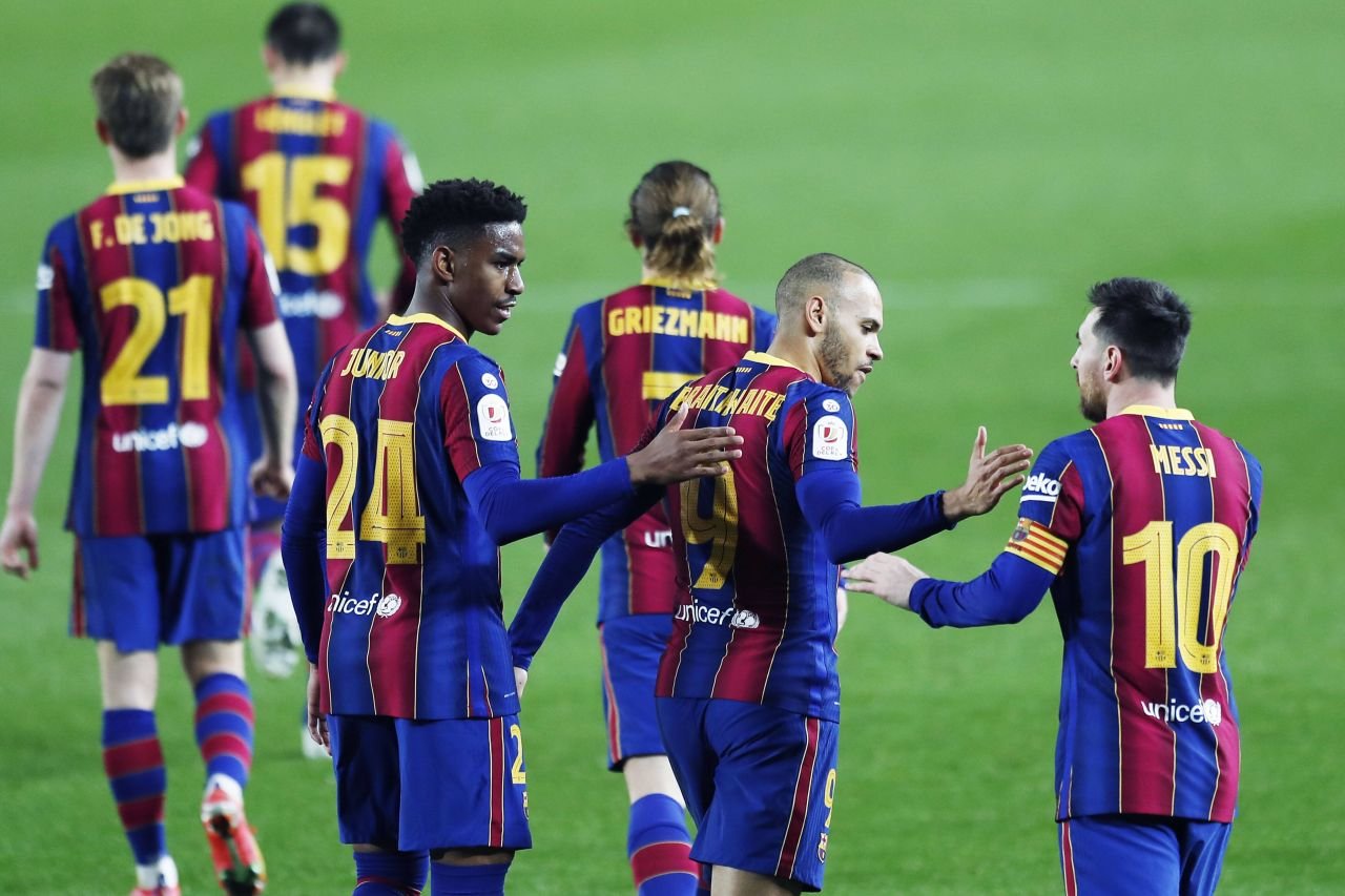 Fostul atacant al Barcelonei vrea să cumpere clubul din La Liga care numai ce l-a dat afară! Este unul dintre cei mai bogați fotbaliști din lume_4