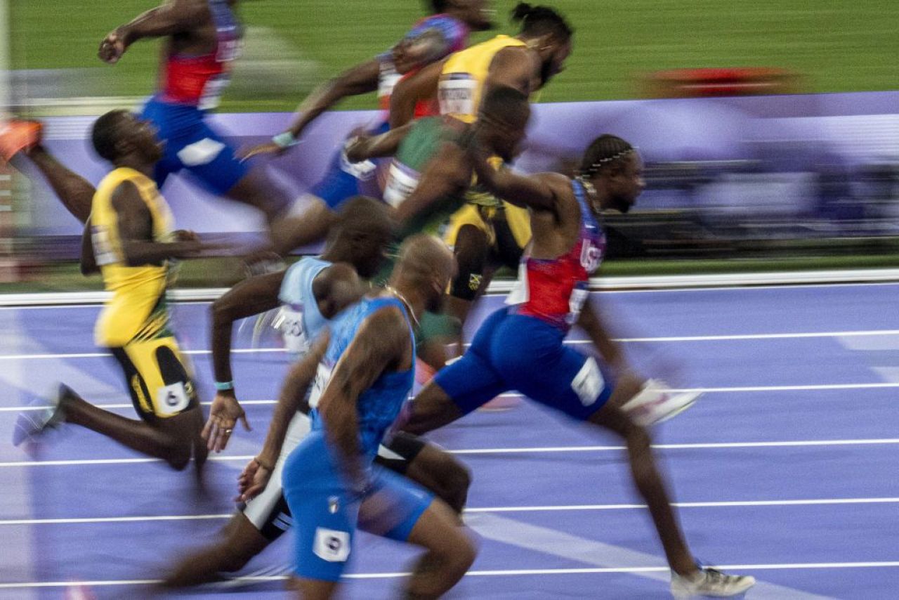 Diferența subtilă care a făcut departajarea în finala de la 100 m masculin. Cum l-a întrecut Noah Lyles pe jamaican_3