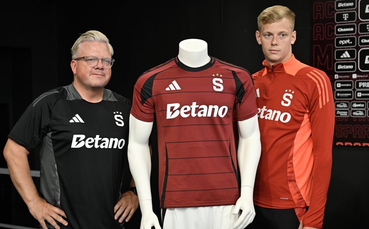 Lovitură &icirc;ncasată de Sparta Praga &icirc;naintea turului cu FCSB (marți, 22:00, VOYO). Anunțul antrenorului
